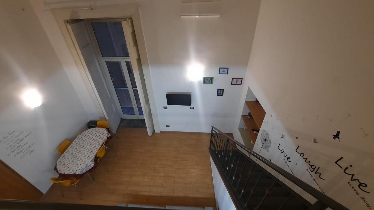 White Home Quartieri Spagnoli Неаполь Экстерьер фото
