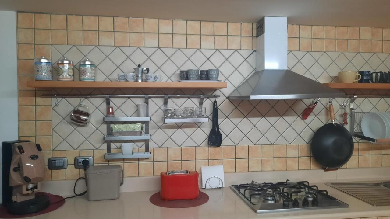 White Home Quartieri Spagnoli Неаполь Экстерьер фото