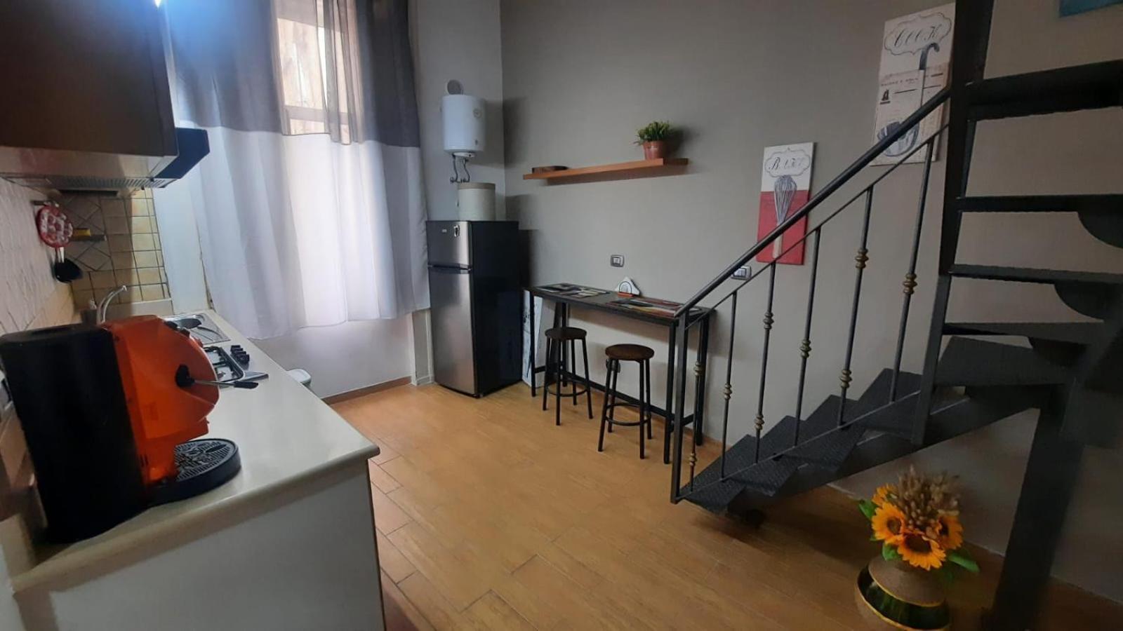 White Home Quartieri Spagnoli Неаполь Экстерьер фото